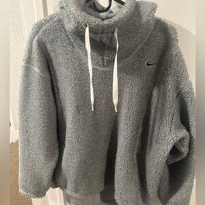 Nike Therma-Fit Jacket in Light Gray